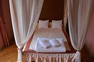 Хостелы Dundagas Pils Dundaga Двухместный номер с 1 кроватью или 2 отдельными кроватями и ванной комнатой-8
